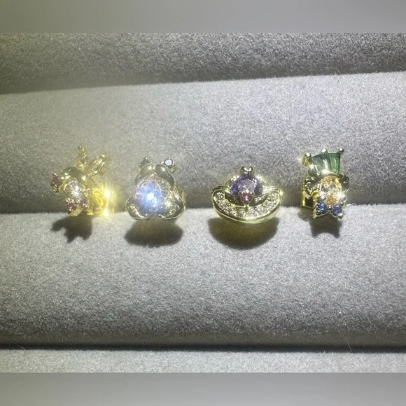 18K Gold Plated Disney Alice In Wonderland Theme Asymmetrical Stud Earrings - Picture 3 of 9